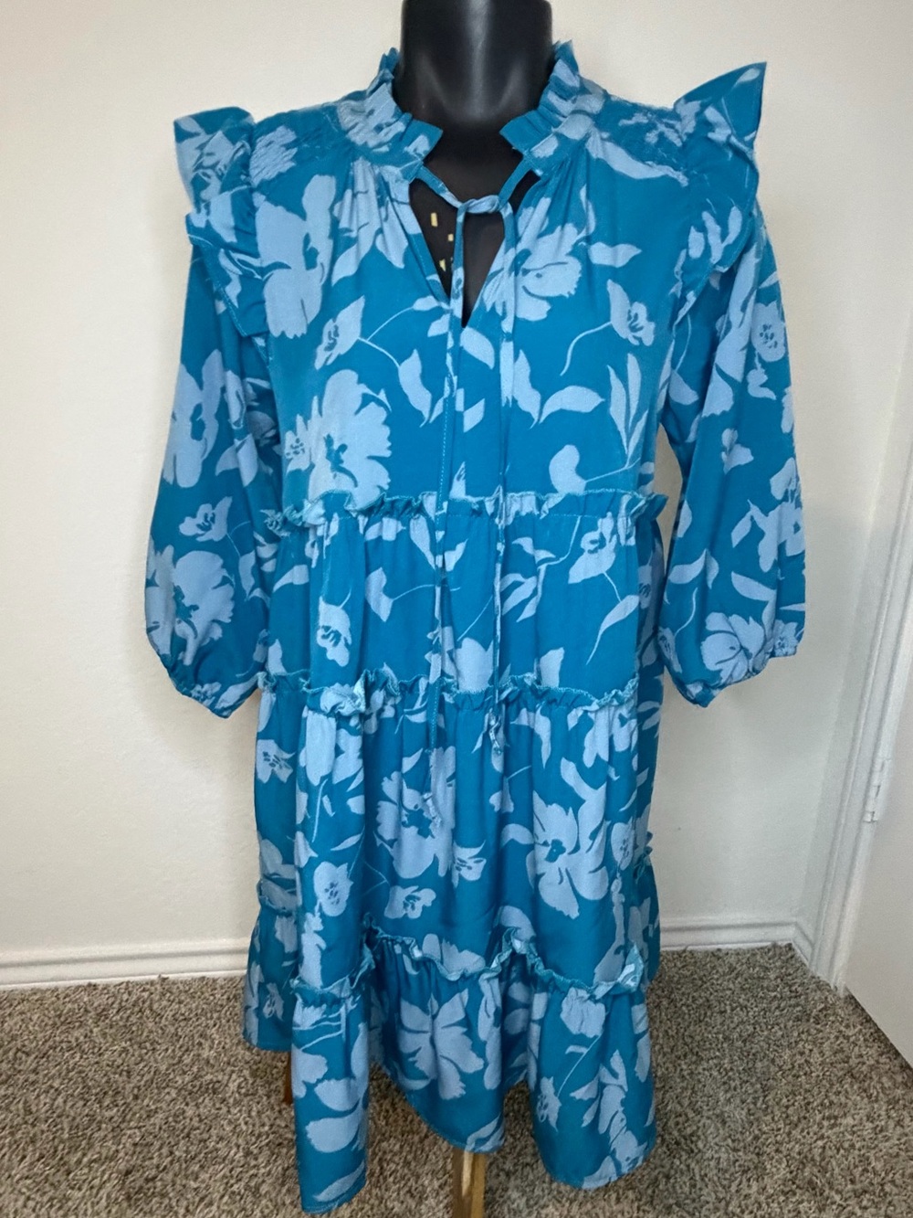 Umgee Blue Teal Floral Tiered V Neck Flutter 3/4 Sleeve Ruffle Dress Size Small